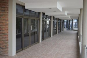 kusen aluminium pintu dan jendela aluminium